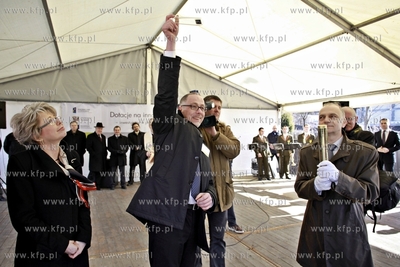 Politechnika Gdańska. Uroczyste podpisanie i wmurowanie...