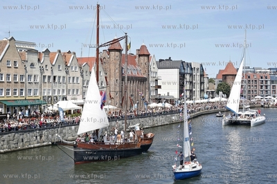 Gdansk. Baltic Sail. Parada Zaglowców na Motlawie....