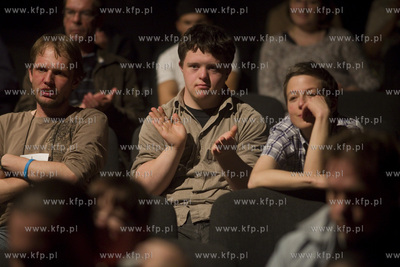 Świat Mało Znany. Przegląd teatralny grupy Im Plus...