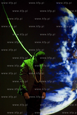 Świat Mało Znany. Przegląd teatralny grupy Im Plus...