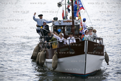 Baltic Sail. Parada Żaglowców na Motławie. Nz. łódź...