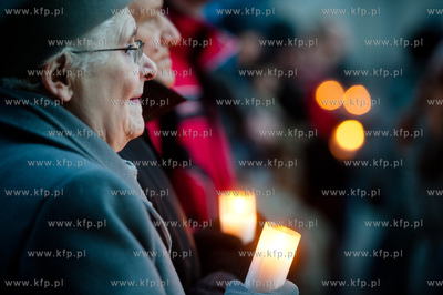 Gdanska Droga Krzyzowa, organizowana przez ojcow dominikanow.
30.03.2012
fot....