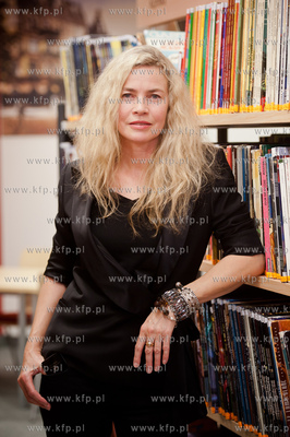 Gdansk. Biblioteka Manhattan w CH Manhattan. Promocja...