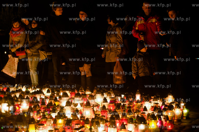 Gdansk. Cmentarz Lostowicki. Swieto Zmarlych. Nz Kwatera...