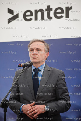 Gdynia. Uroczystosc podpisania aktu erekcyjnego i wmurowanie...