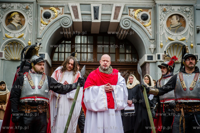 Wielki Piatek. Misterium Meki Panskiej na ulicach Gdanska.
25.03.2016
fot....