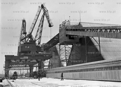 W porcie gdańskim. 
01.1969
0002303z_styczen1969
Fot....