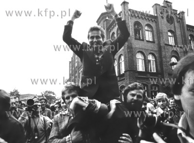 Strajk w Stoczni Gdanskiej im Lenina. Nz. Lech Walesa...