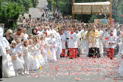 Procesja Bozego Ciala w Pelplinie
11.06.2009
Fot.Krzysztof...