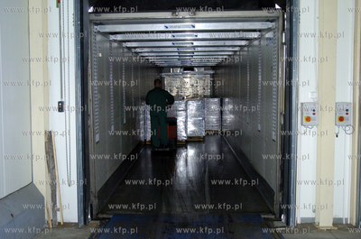 Slupsk
104 tysiace puszek rybnych o wartosci 240 tys....