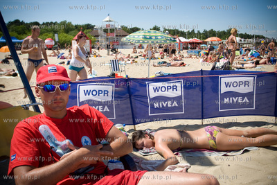 Gdansk Brzezno. Doskonala pogoda przyciaga tlumy na...