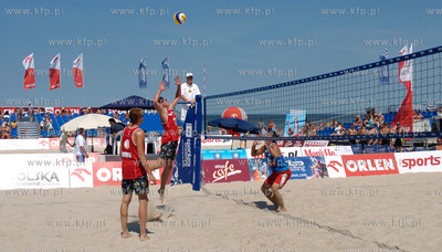 Ustka
Na plazy wschodniej w Ustce rozpoczal  sie w...