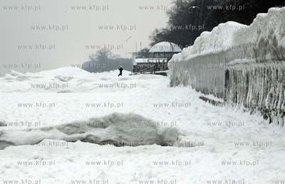 Zamrozona plaza w Kolobrzegu.
27.12.2010
fot. Przemyslaw...