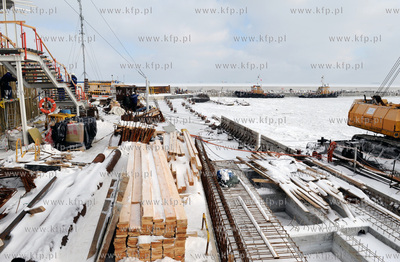 Sopot. Silne mrozy spowodowaly zamarzniecie zatoki...