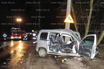 Sopot. Ulica Malczewskiego.  Wypadek samochodowy. Okolo...