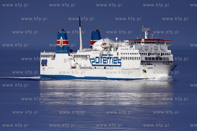 Polferries. Prom Wawel. 10.04.2015 fot. Piotr. B. Starenczak...
