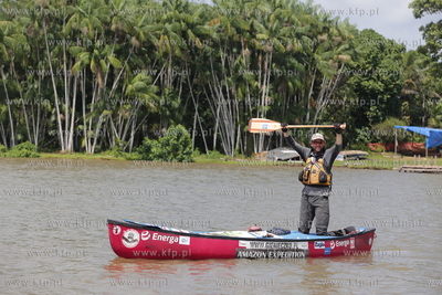 Wyprawa polskiego podroznika Marcina Gienieczko do...