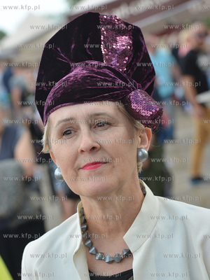 Konkurs Modowy na najlepszy kapelusz rozganizowany...