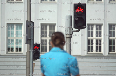 Gdańsk. Sygnalizacja świetlna na skrzyżowaniu ul....
