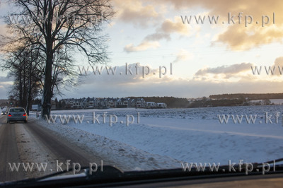 Zimowe krajobrazy przy ul. Oliwskiej w Chwaszczynie...