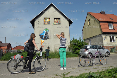 Streetwaves czyli artystyczna akcja miejska w Gdansku...