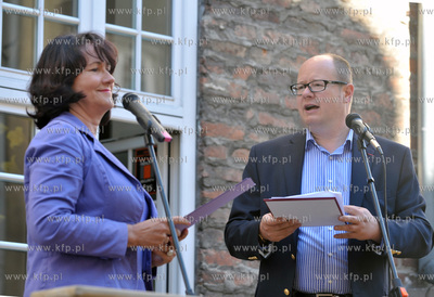 Gdansk. Ul. Mariacka 42. Filia Wojewodzkiej i Miejskiej...