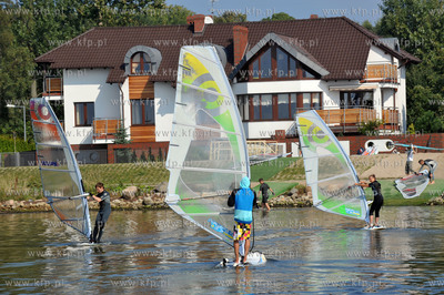 Chalupy na Polwyspie Helskim. Windsurfing od strony...