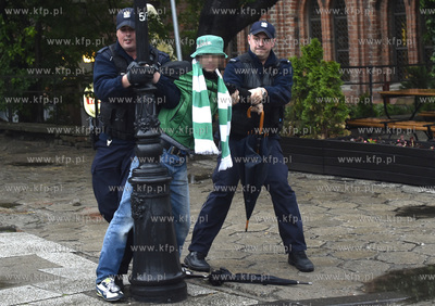 Strefa kibica na Targu Węglowym w Gdańsku.Mecz Legia...