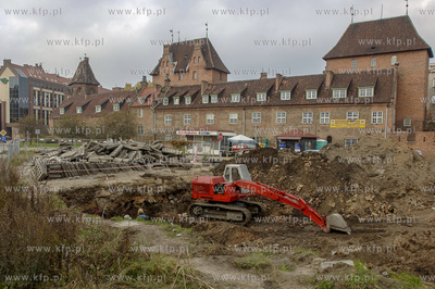 Gdańsk. Budowa Gdańskiego Teatru Szekspirowskiego...