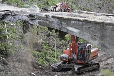 Wyburzanie Mostku Weisera na gdanskiej Strzyzy. 
05.06.2013
fot....