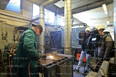 Dzien otwarty dla uczniow w Stoczni Gdansk i GSG Towers...