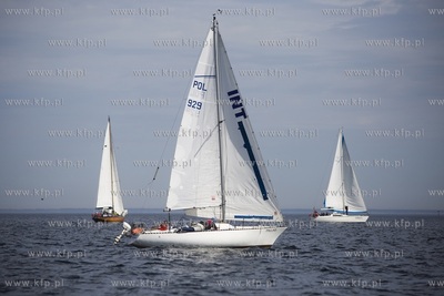 Gdynia.  Regaty o puchary: Komandora JKMW zorganizowane...