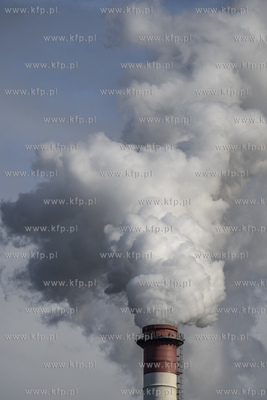 Dymiący komin. 04.03.2020 fot. Paweł Marcinko / KFP