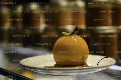 Otwarcie Food Hall Montownia w zabytkowej hali U-Bootów...