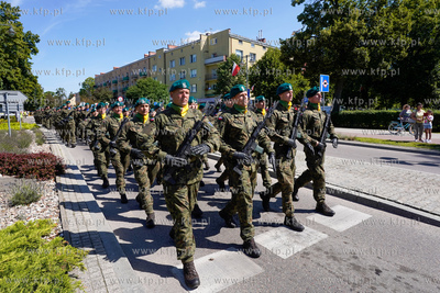 Giżycko. Wojewódzkie obchody święta Wojska Polskiego....