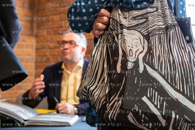 Filharmonia Bałtycka. Gdańskie Targi Książki. ...