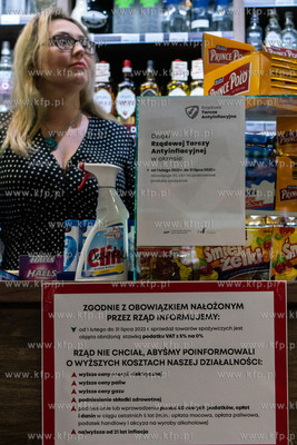 Gdańsk. Sklep spożywczy "Dobry Sklep" przy ulicy...