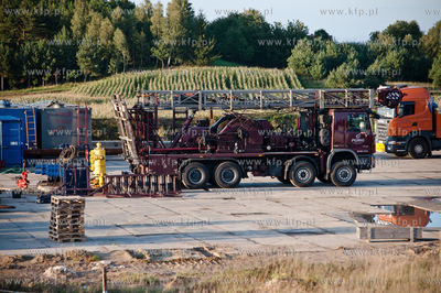 Lubocino powiat Pucki. Miejsce probnych odwiertow gazu...