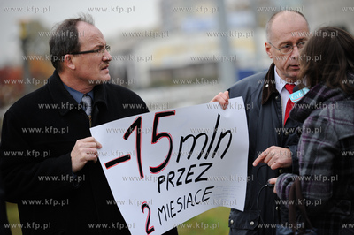 Gdansk. Wysepka na Wezle Kliniczna. Konferencja prasowa...