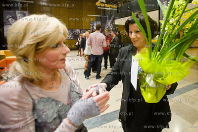 Gdansk. Teatr Wybrzeze. Wernisaz wystawy zdjec bedacych...