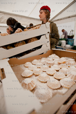 Gdansk. Targ Weglowy. Wielka Sobota. Sniadanie wielkanocne...