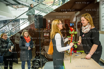 Gdansk. Salon Empik w C.H. Galeria Baltycka. Spotkanie...