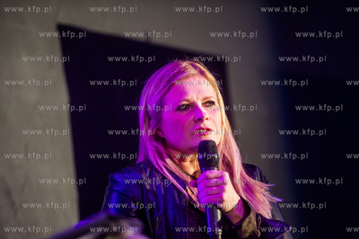 Sopot. Zatoka Sztuki. Charytatywne spotkanie z piosenkarką...