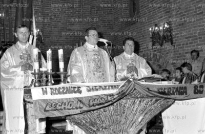 Msza Swieta w kosciele sw Brygidy w Gdansku, ktora...