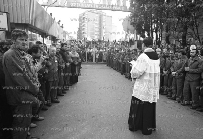 Strajk w Stoczni Gdańskiej im. Lenina Nz. ks. Henryk...