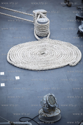 Gdynia Port Wojenny. FNS Commandant Blaison to fregata...