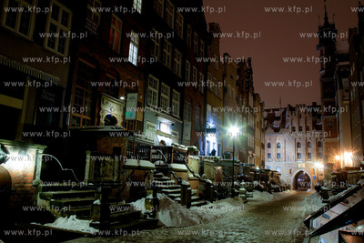 Zimowo - nocny Gdansk. Nz. ul. Mariacka
14.01.2010
fot....