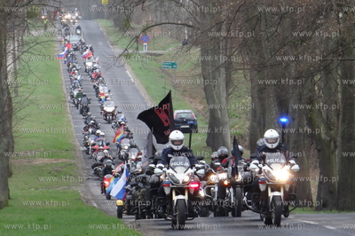 Braniewo. Ponad 300 motocyklistow z Rosji i Polski...