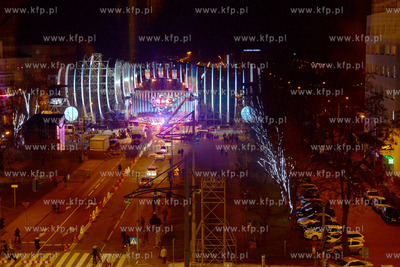 Gdynia - Skwer Kosciuszki. Dzien i noc trwaja prace...