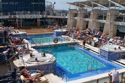 Gdynia. Wycieczkowiec Celebrity Eclipse w Gdyni. 18.06.2014...